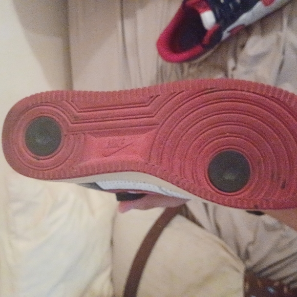 Air forces - Picture 5 of 6